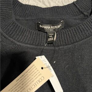 Banana republic black womens sweater XLP NWT